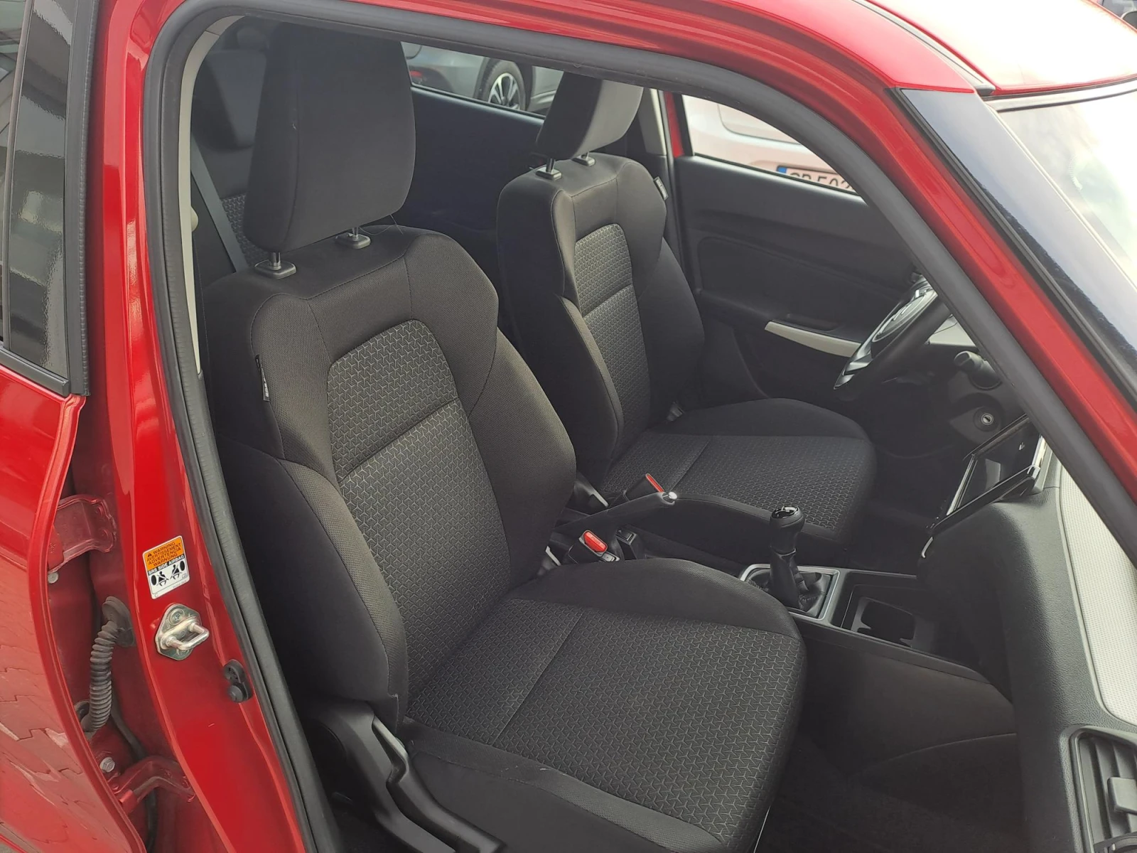 Suzuki Swift 1.2 GL+ Special HYBRID   5% | Mobile.bg   14