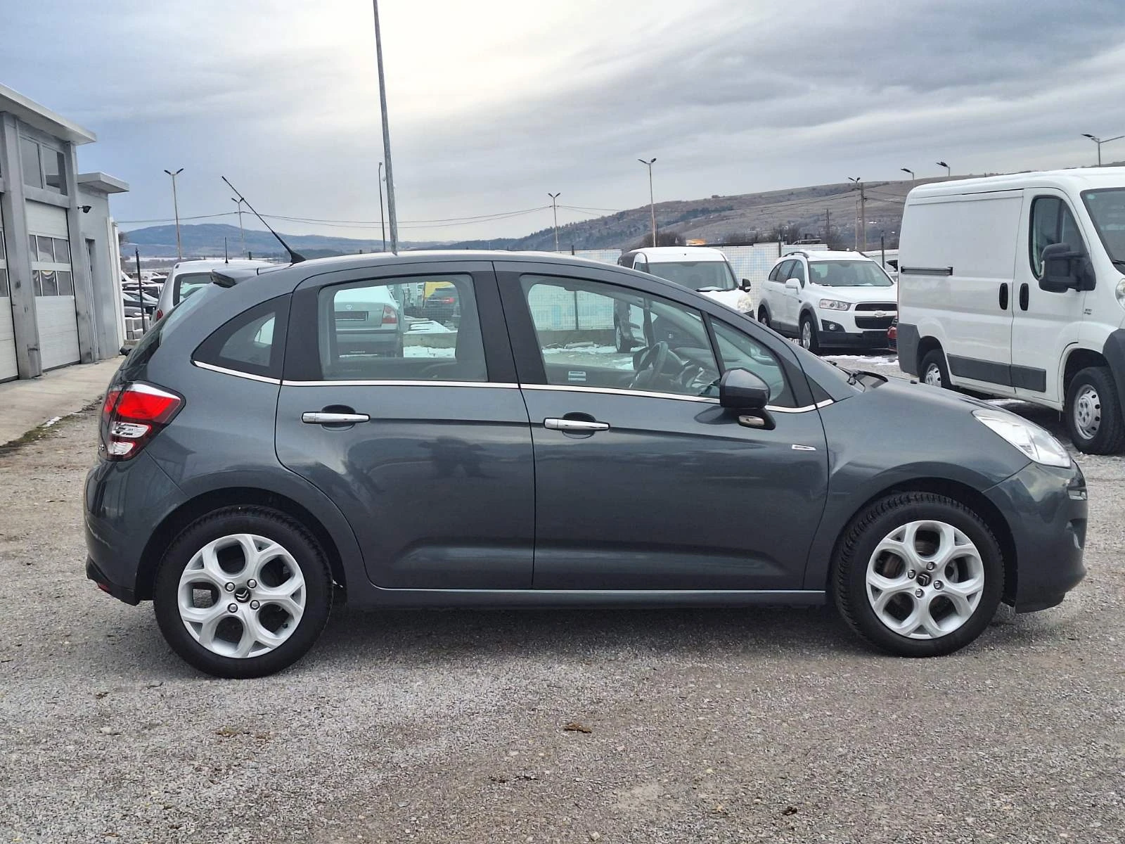 Citroen C3 1.2i-59000��-EXCLUSIVE-EURO 6B | Mobile.bg � ����������� 6