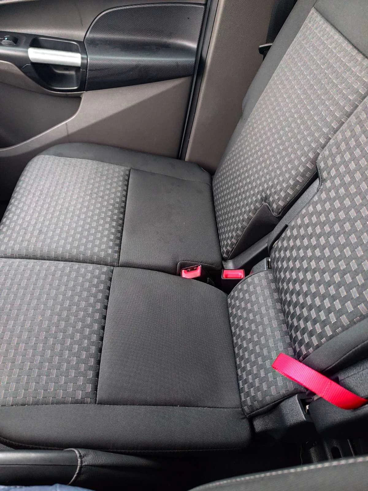 Ford Tourneo Connect T220 1.5 Tre - изображение 10