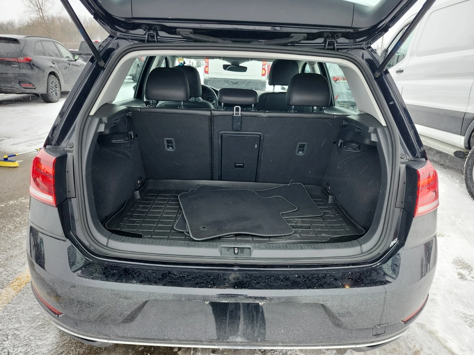 VW Golf * * CARFAX * * АВТО КРЕДИТ * *  - изображение 5