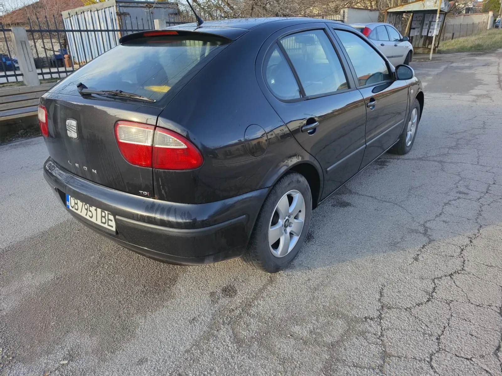 Seat Leon 1.9 TDI 101, снимка 4 - Автомобили и джипове - 54008760
