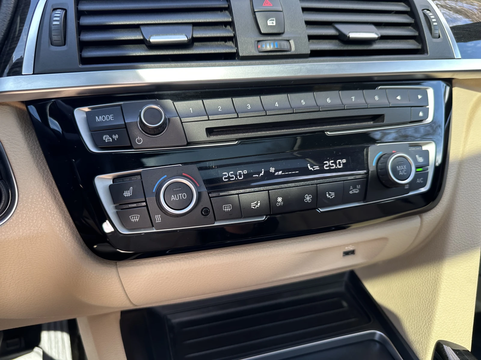 BMW 3gt 320d xDrive LED Luxury Line, снимка 11 - Автомобили и джипове - 54257019