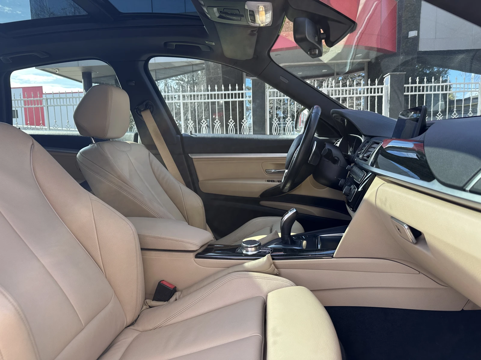 BMW 3gt 320d xDrive LED Luxury Line, снимка 10 - Автомобили и джипове - 54257019