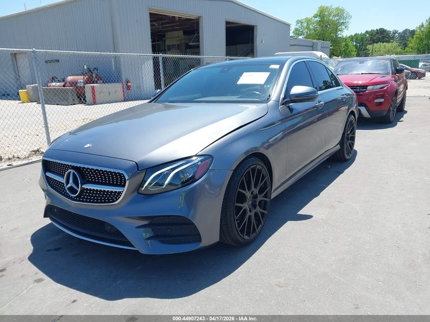 Mercedes-Benz E 300 2.0L I-4 DI, DOHC, VVT, TURBO, 241HP Rear Wheel | Mobile.bg � ����������� 2