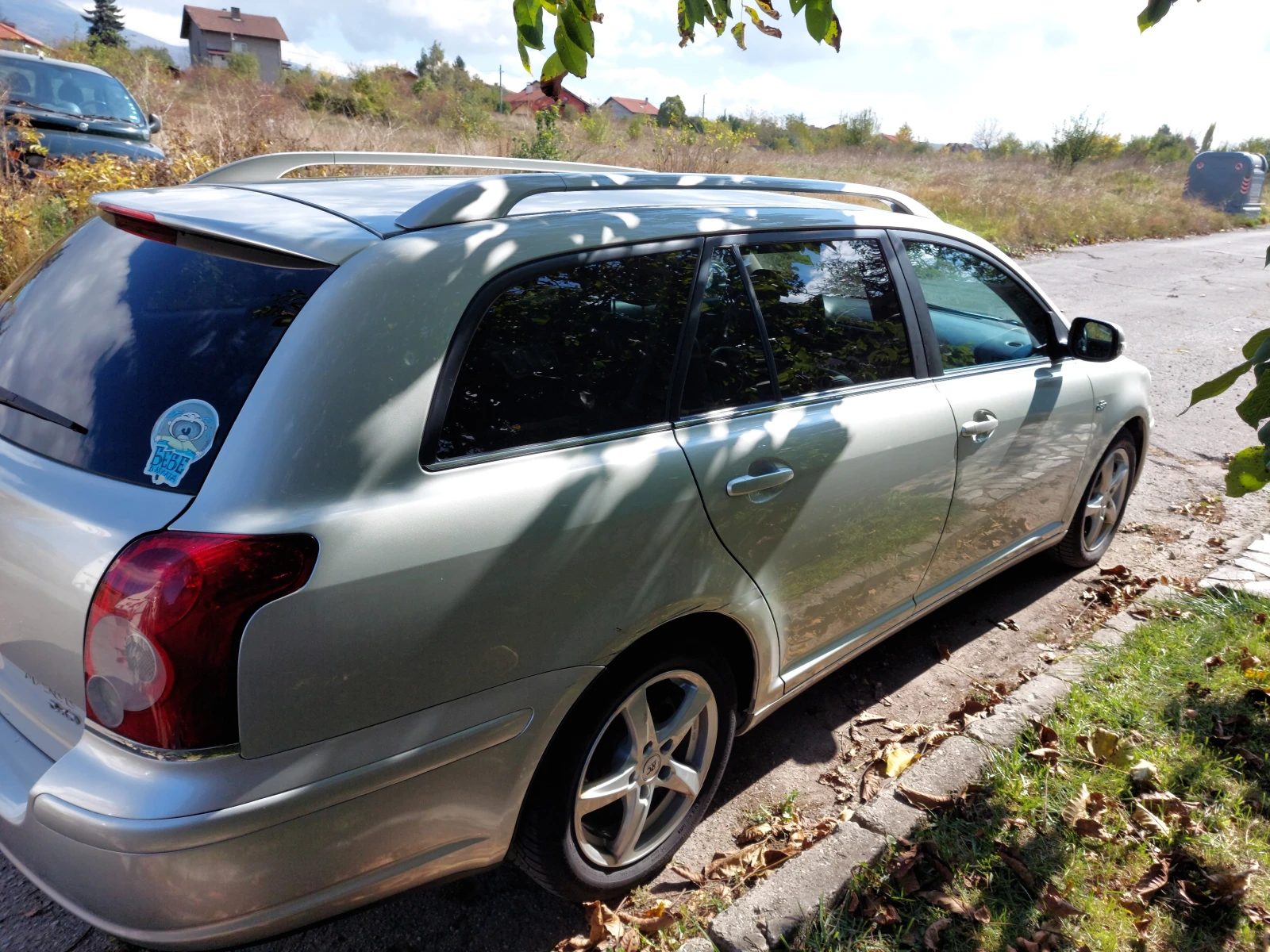 Toyota Avensis 2.2 D-CAT FACE - NAVI, снимка 4 - Автомобили и джипове - 54345854