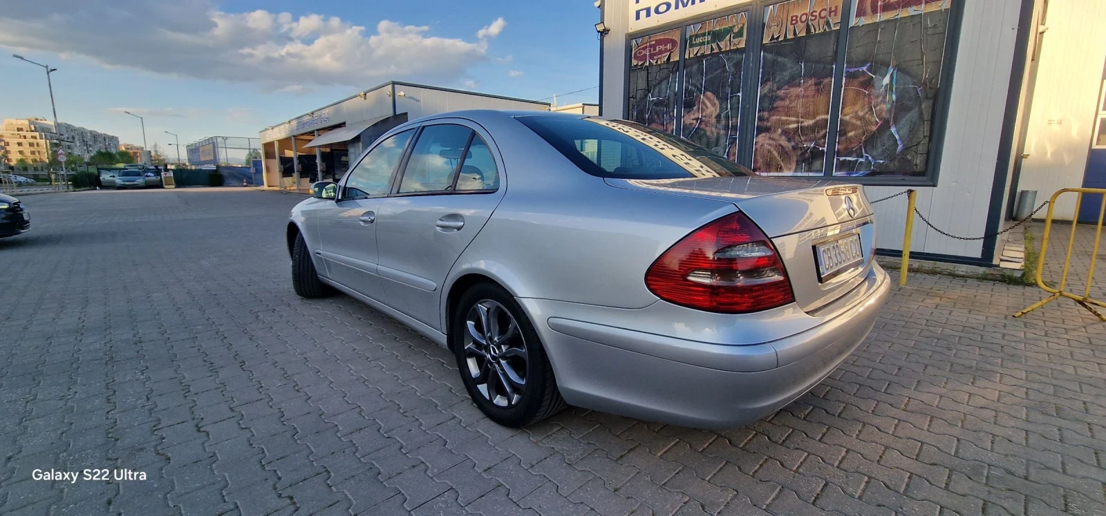 Mercedes-Benz E 270 УНИКАЛЕН!!! ТОП АВТОМОБИЛ!!! РЕАЛНИ КИЛОМЕТРИ!!!, снимка 3 - Автомобили и джипове - 54551897