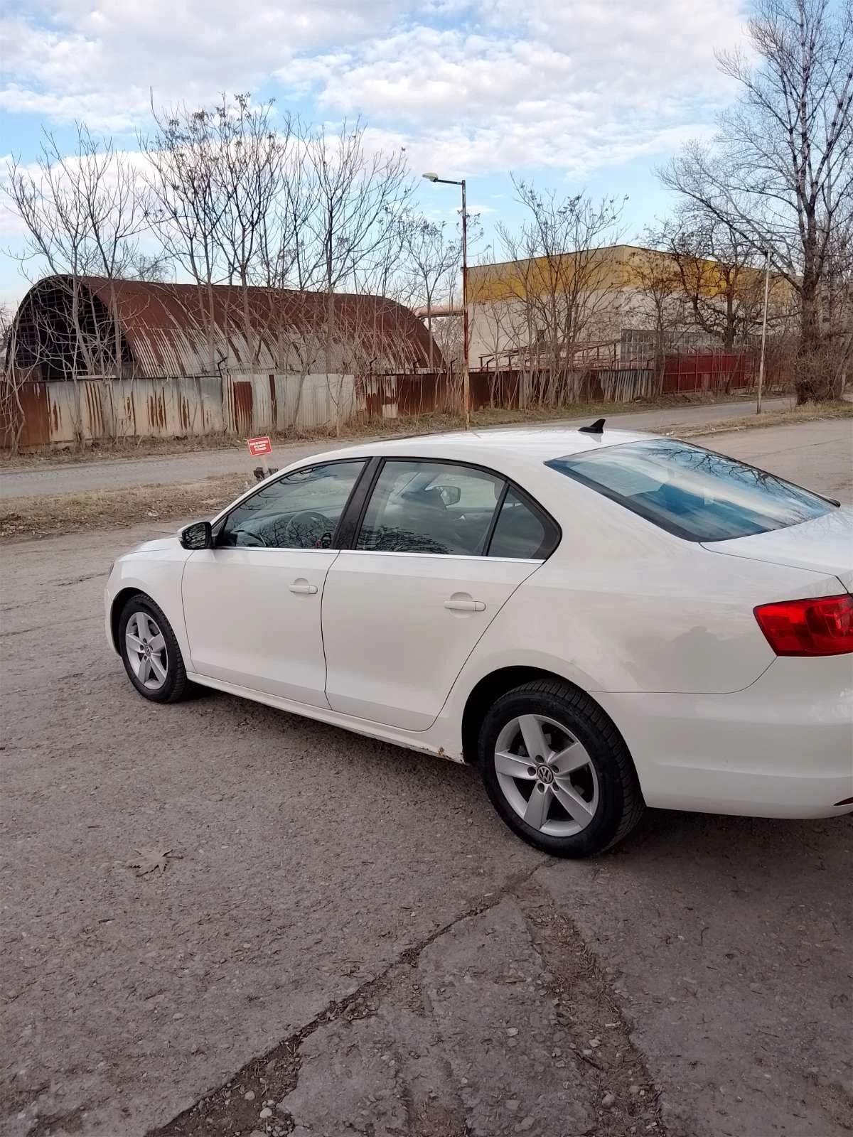 VW Jetta TDI, снимка 4 - Автомобили и джипове - 54506426