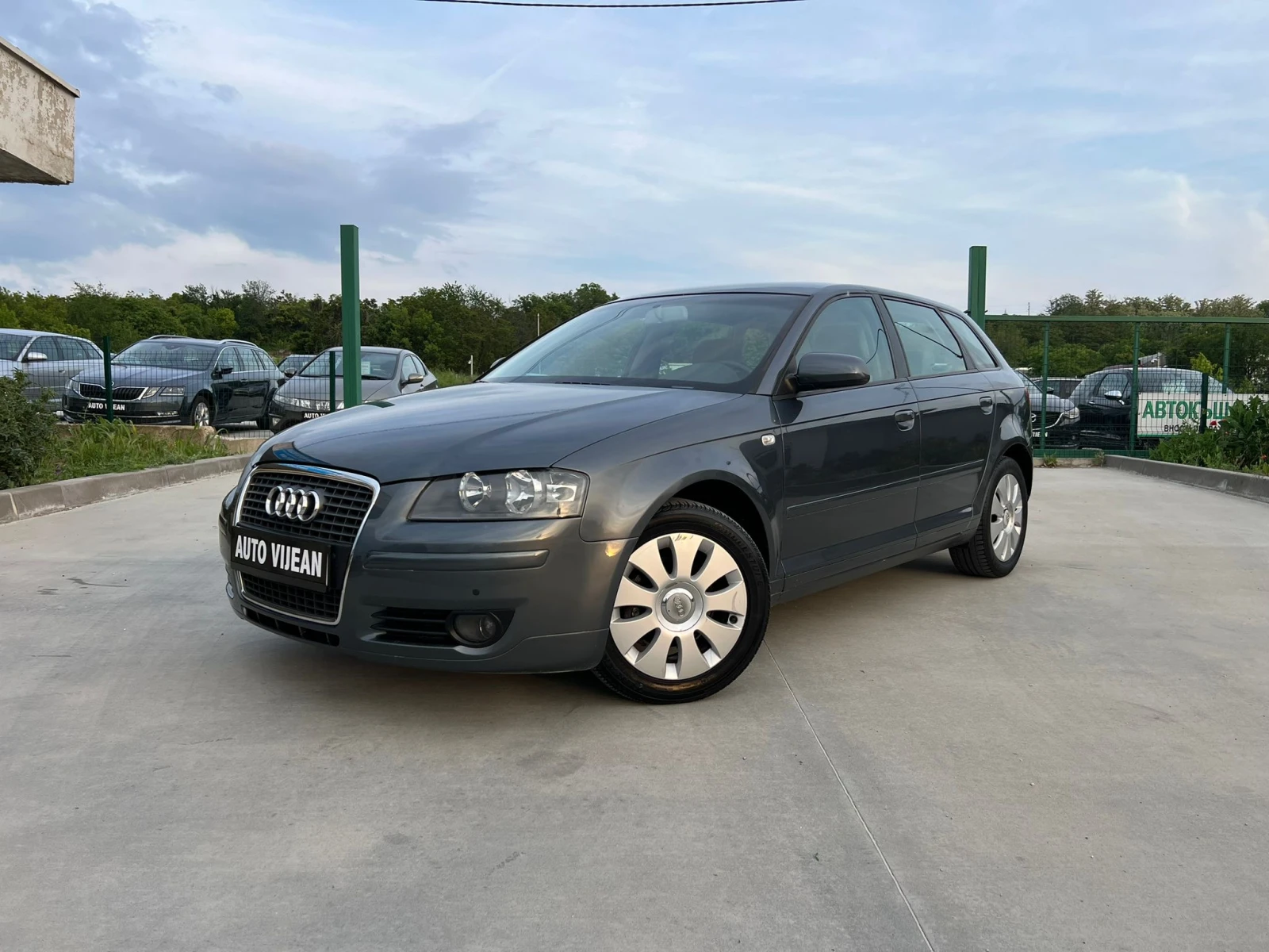 Audi A3 1.6i-102к.с-Автоматик-подгрев на седалките