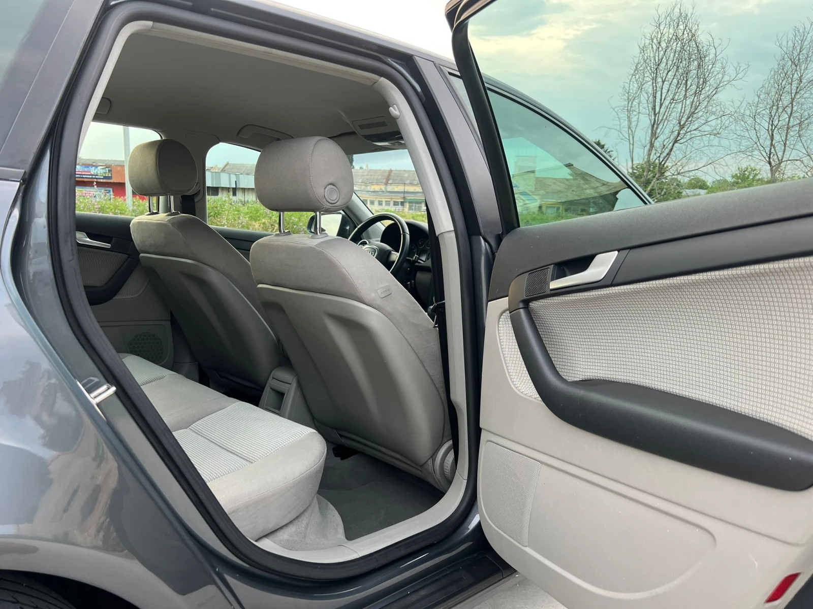 Audi A3 1.6i-102к.с-Автоматик-подгрев на седалките, снимка 15 - Автомобили и джипове - 54632790