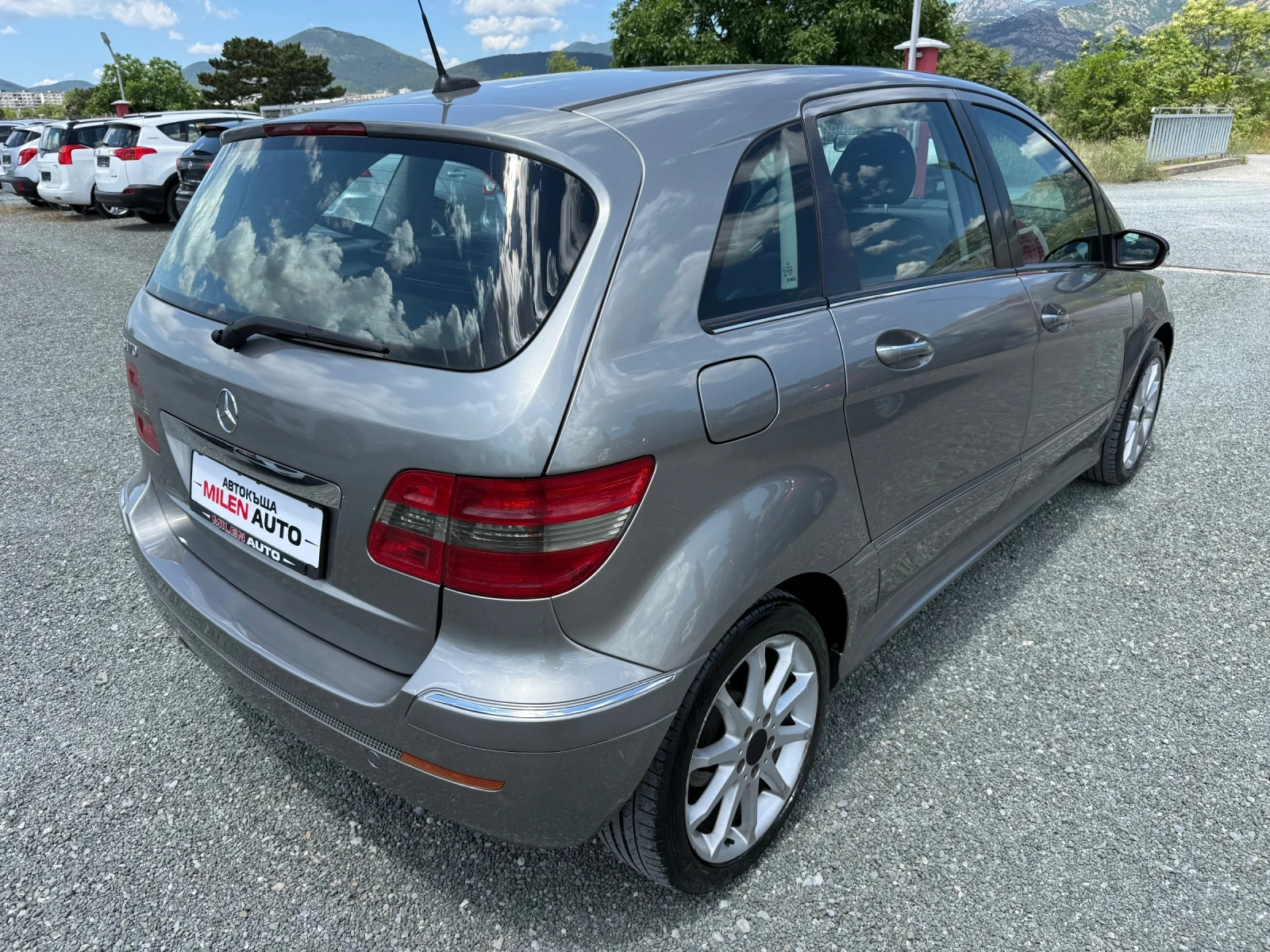 Mercedes-Benz B 170 (KATO НОВА), снимка 6 - Автомобили и джипове - 54915647
