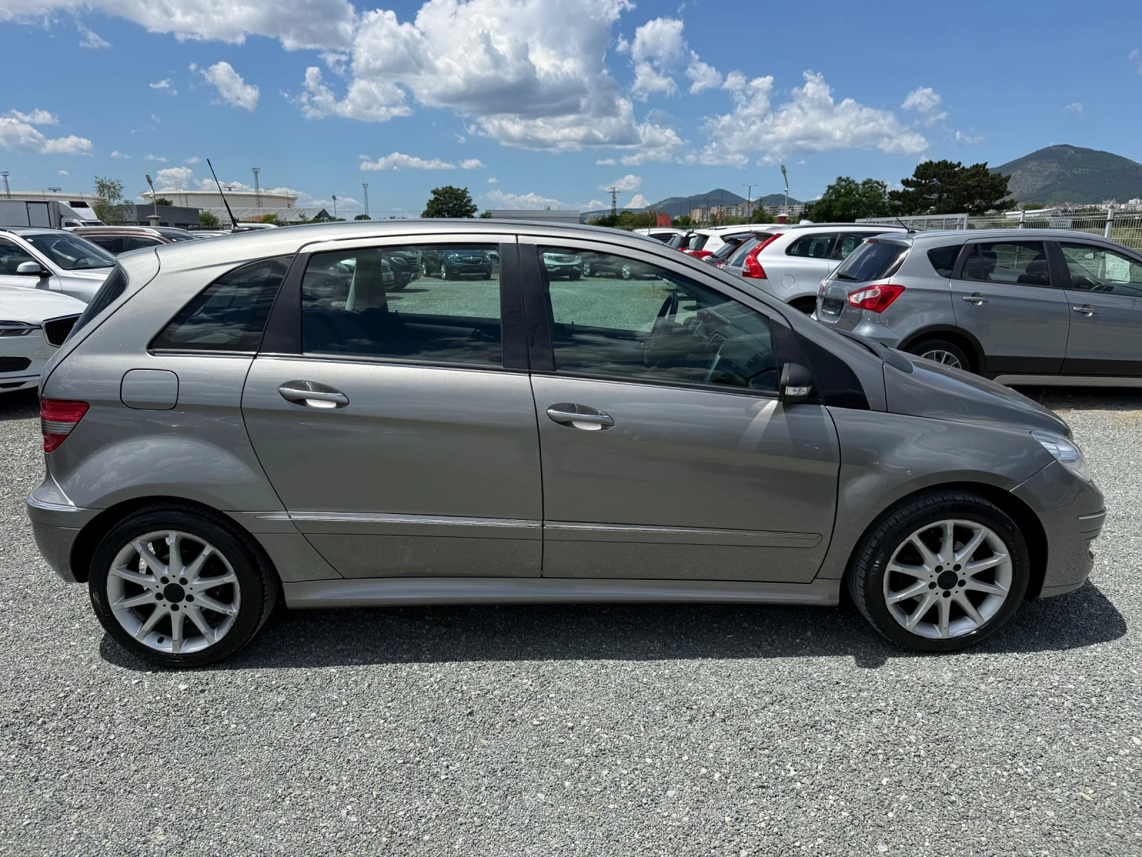 Mercedes-Benz B 170 (KATO НОВА), снимка 4 - Автомобили и джипове - 54915647