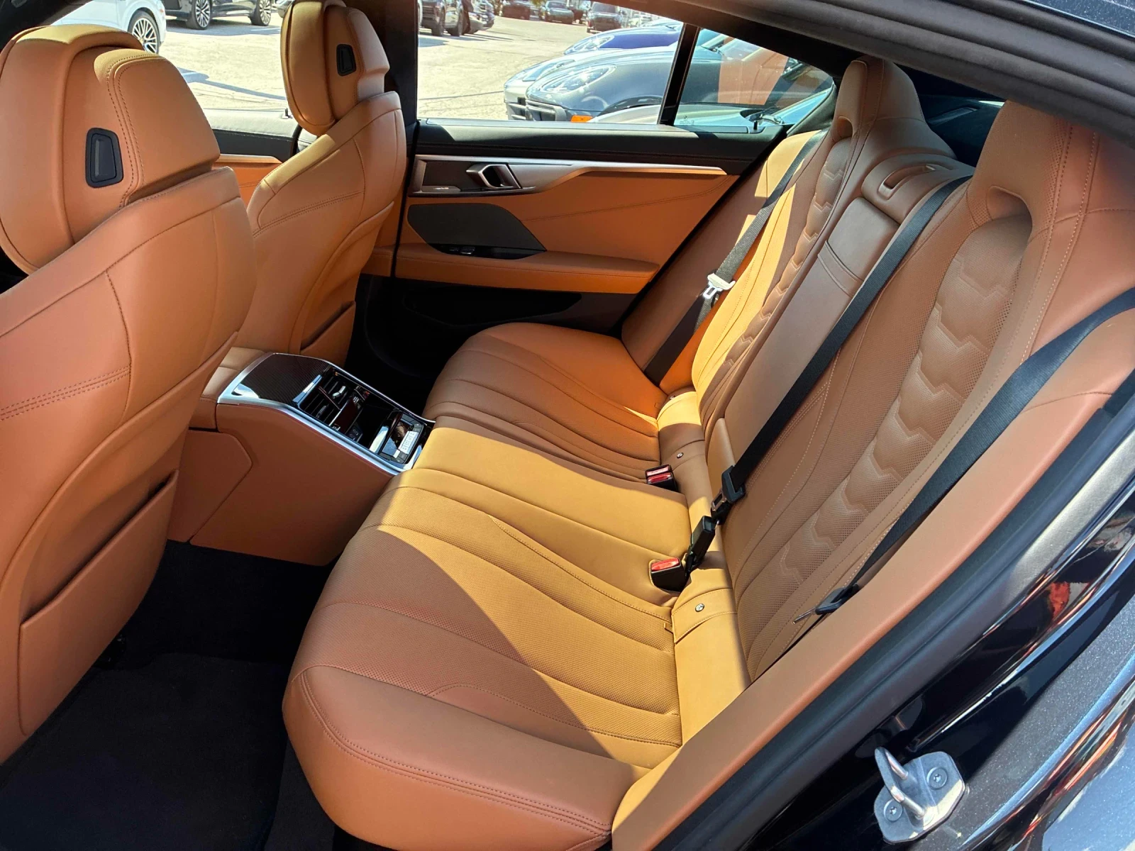BMW 850 M850i xDrive / CARFAX | Mobile.bg � ����������� 14