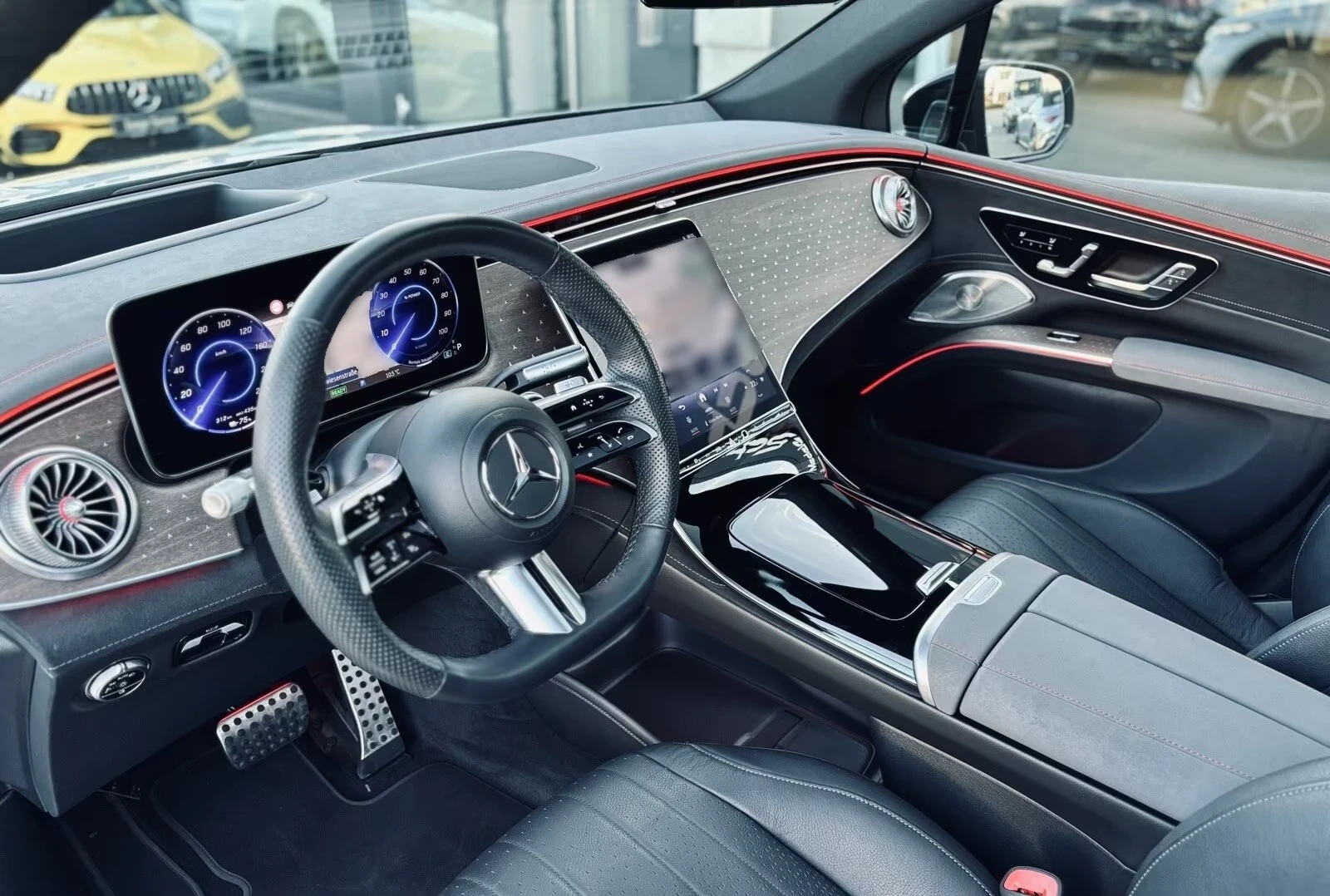 Mercedes-Benz EQS 450+ / SUV / AMG / AIRMATIC / 360/ HUD / NIGHT, снимка 11 - Автомобили и джипове - 55036581