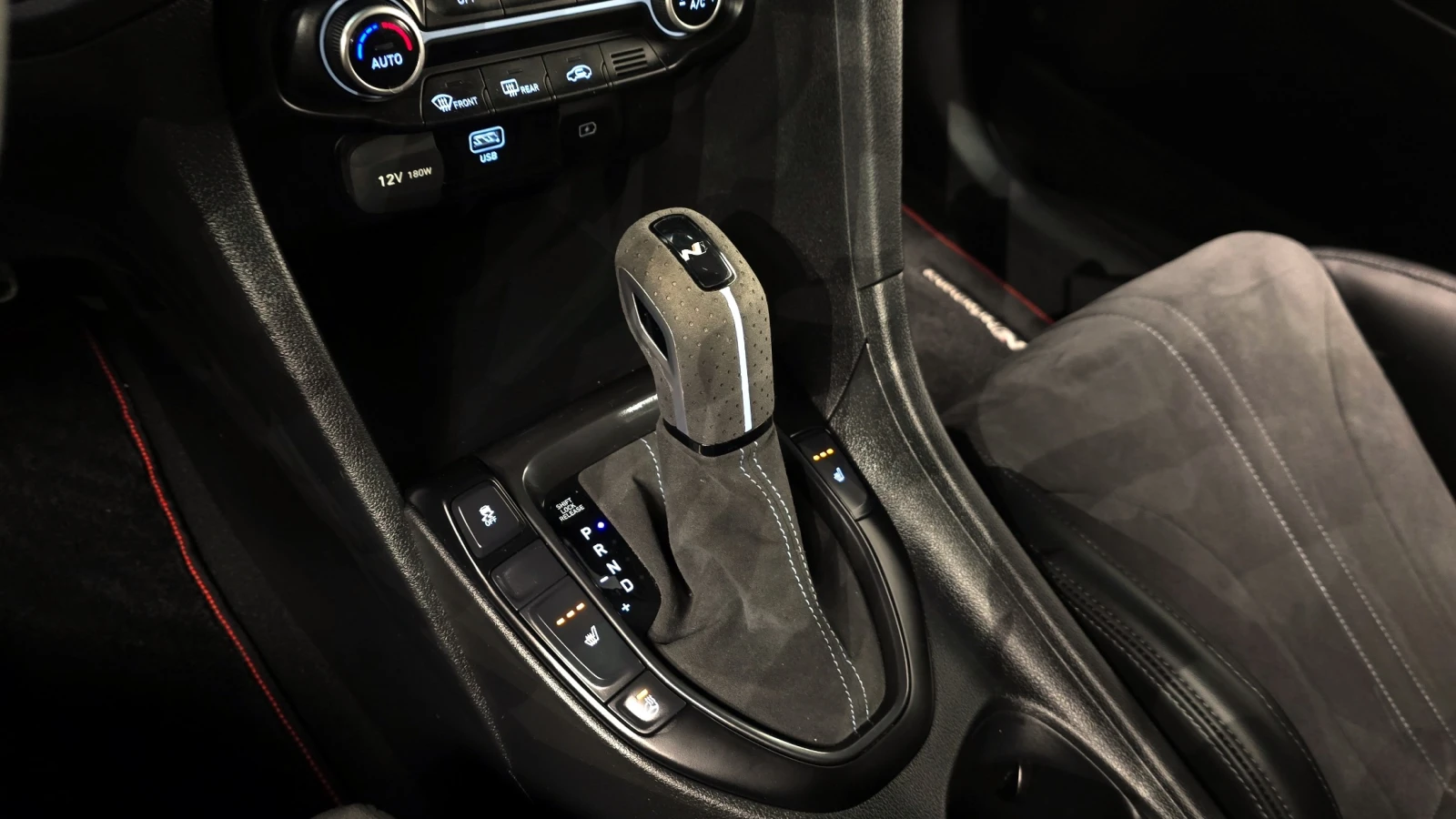 Hyundai Veloster  N Performance, снимка 12 - Автомобили и джипове - 55552311