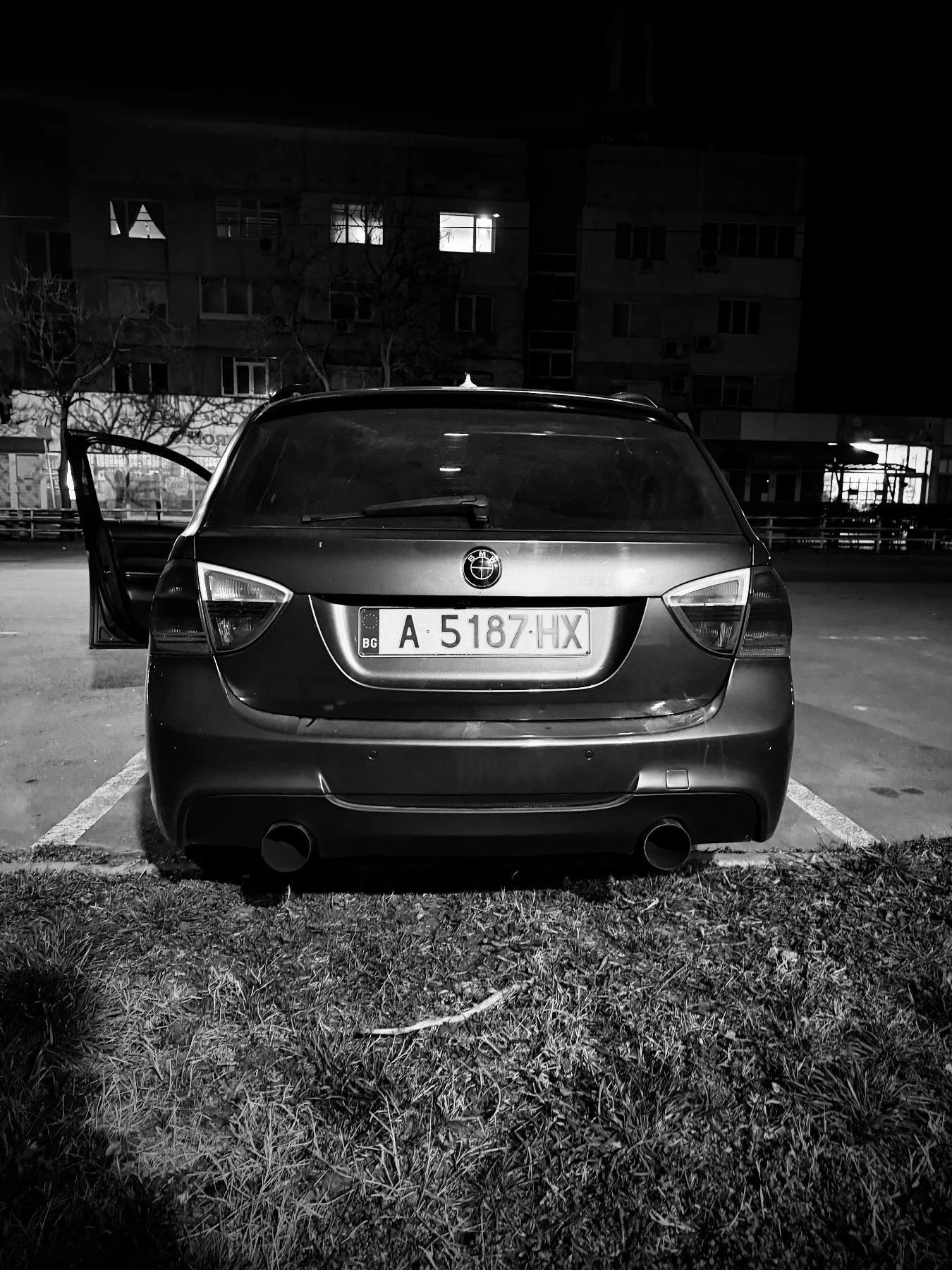 BMW 330, снимка 8 - Автомобили и джипове - 55580036