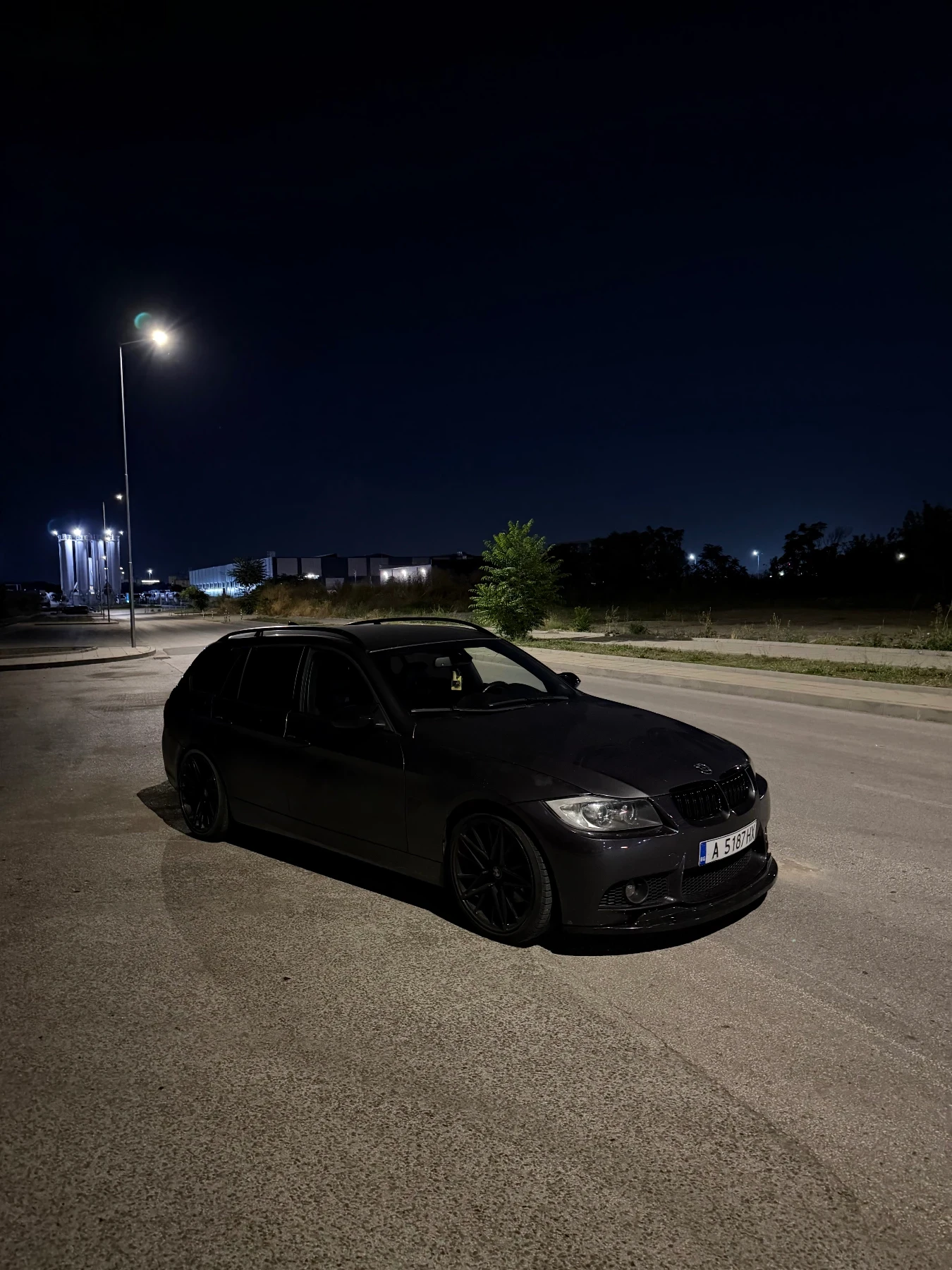 BMW 330, снимка 2 - Автомобили и джипове - 55580036