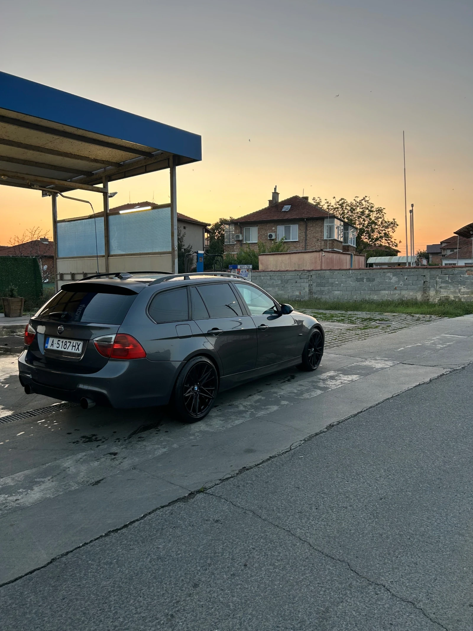 BMW 330, снимка 4 - Автомобили и джипове - 55580036