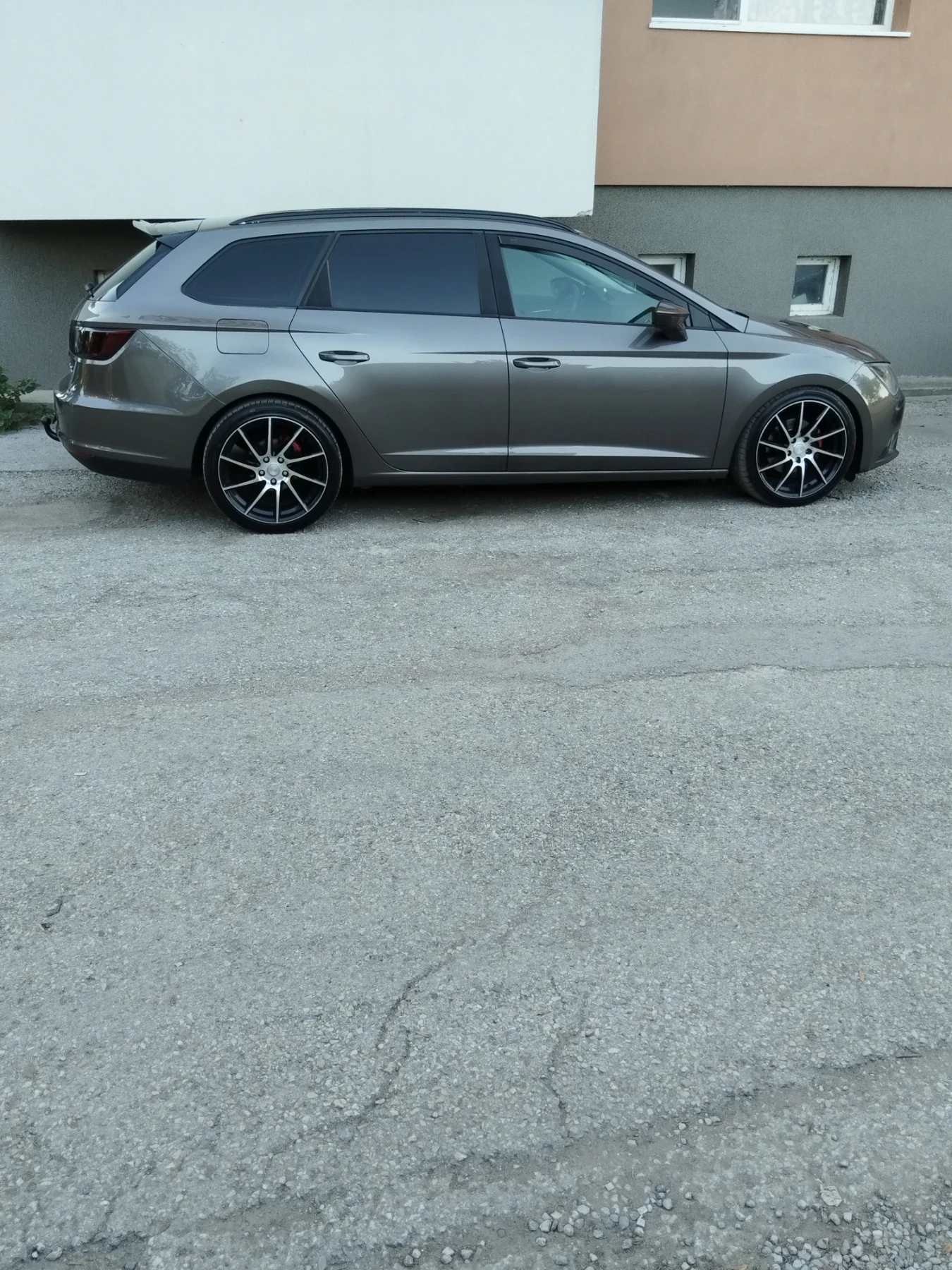 Seat Leon, снимка 14 - Автомобили и джипове - 55611321