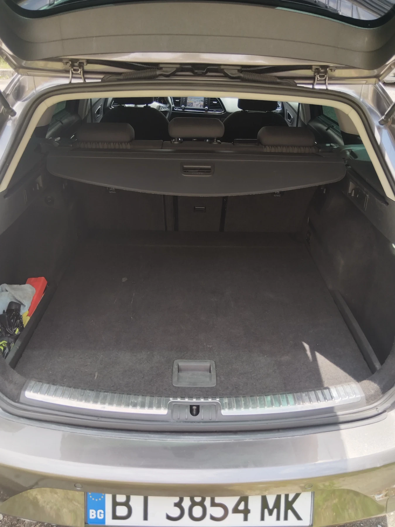 Seat Leon, снимка 8 - Автомобили и джипове - 55611321