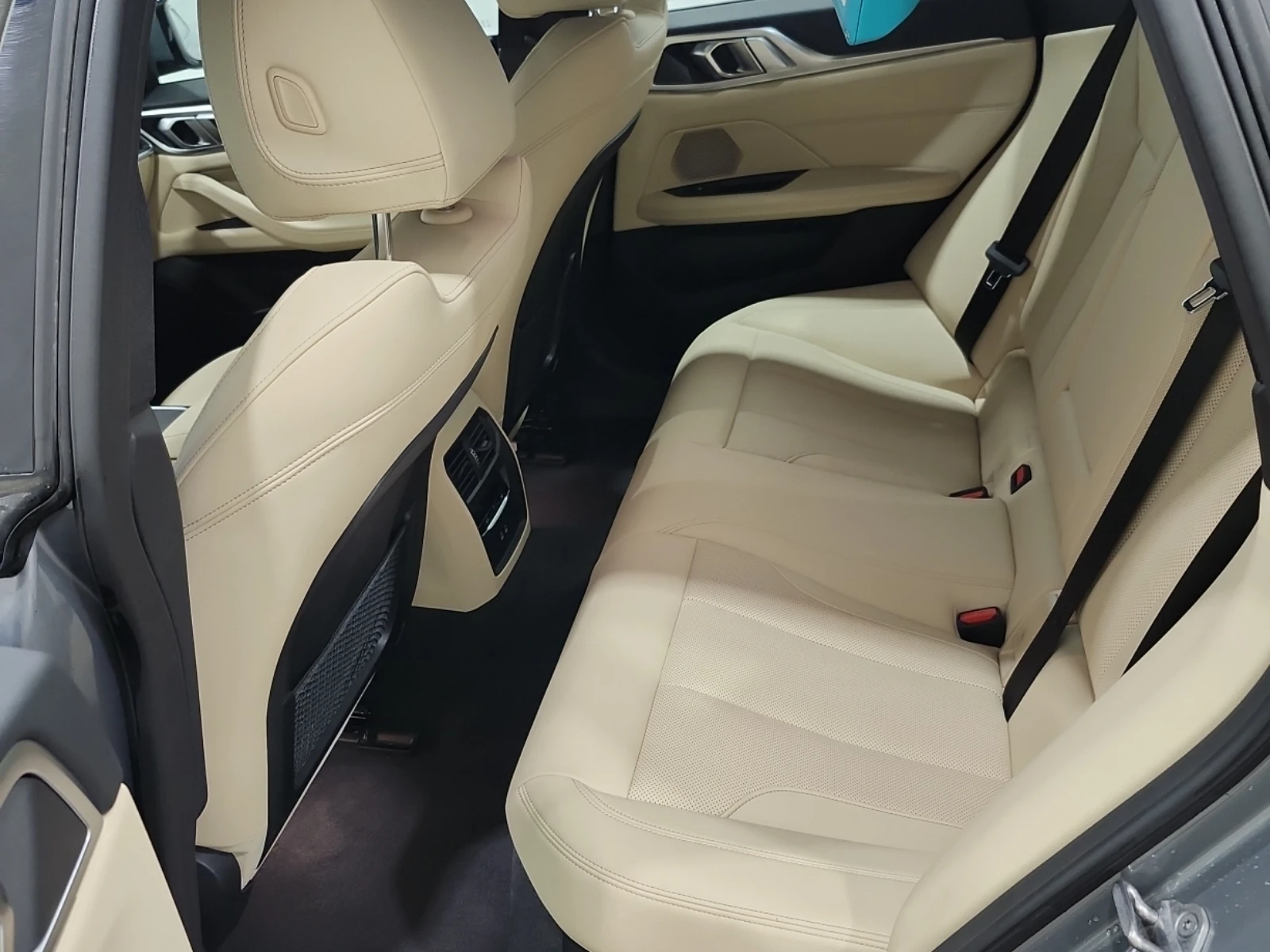 BMW i4 EDRIVE35, ���������� | Mobile.bg � ����������� 12