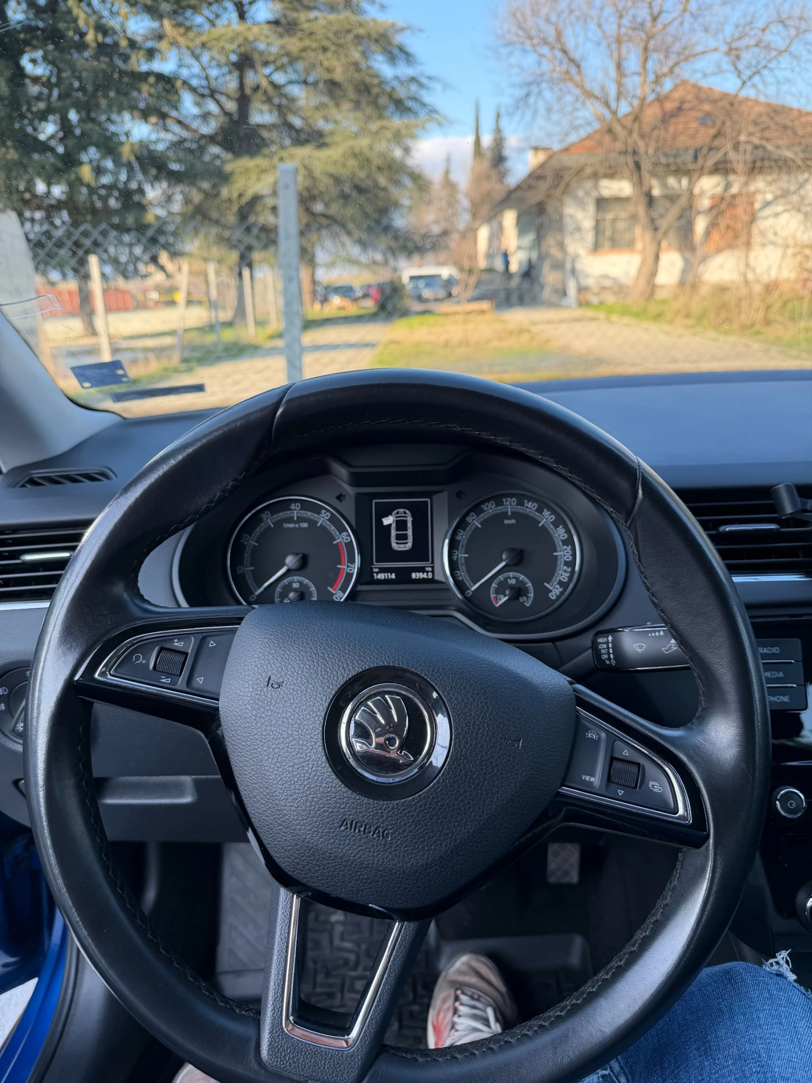 Skoda Octavia 1.5 TSI, снимка 14 - Автомобили и джипове - 56080357