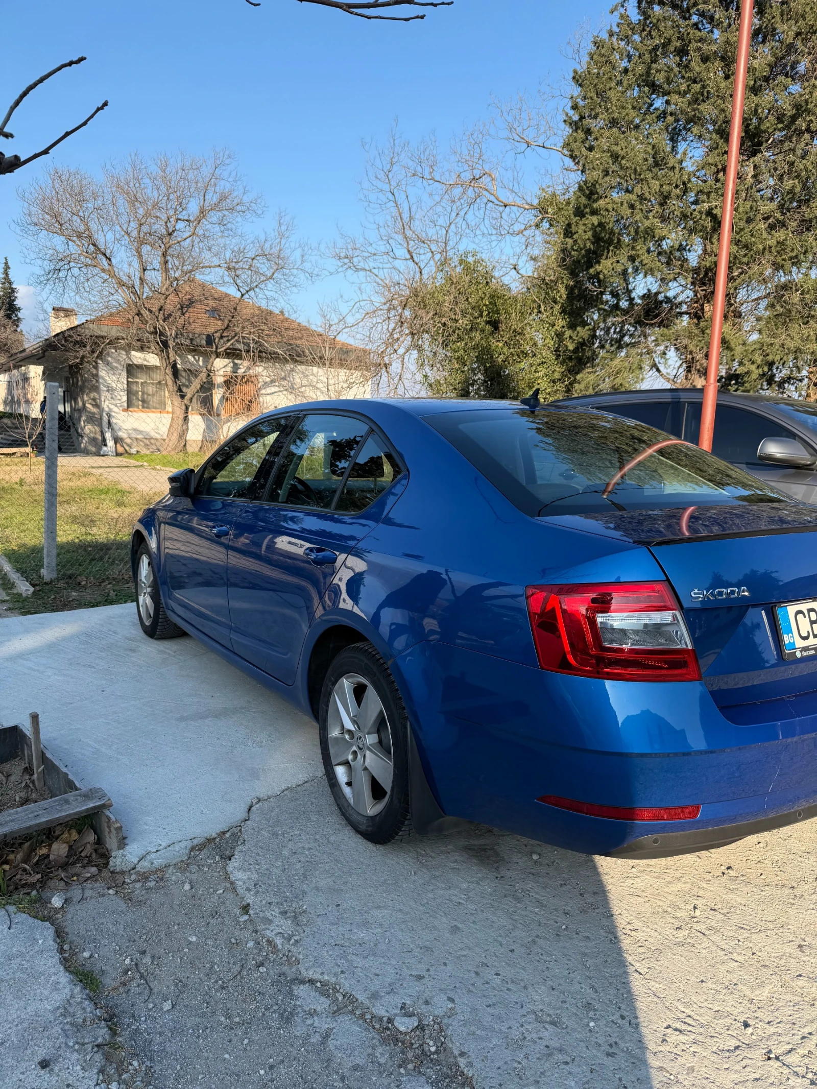 Skoda Octavia 1.5 TSI, снимка 4 - Автомобили и джипове - 56080357