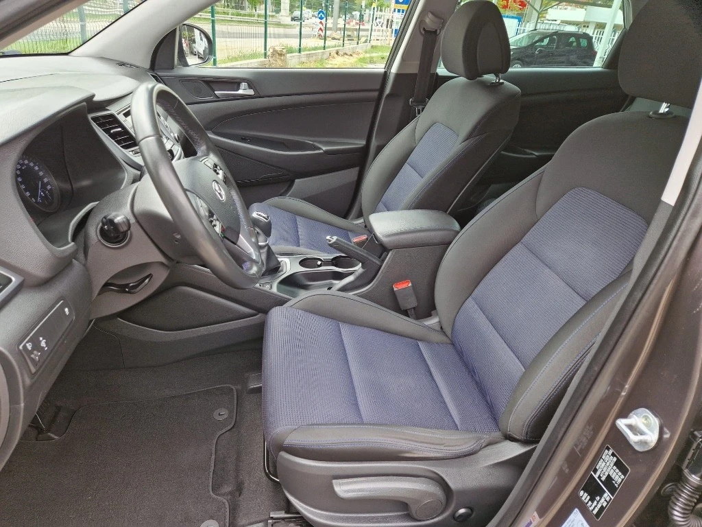 Hyundai Tucson 1.7 CRDI EURO 6B, снимка 10 - Автомобили и джипове - 56148011