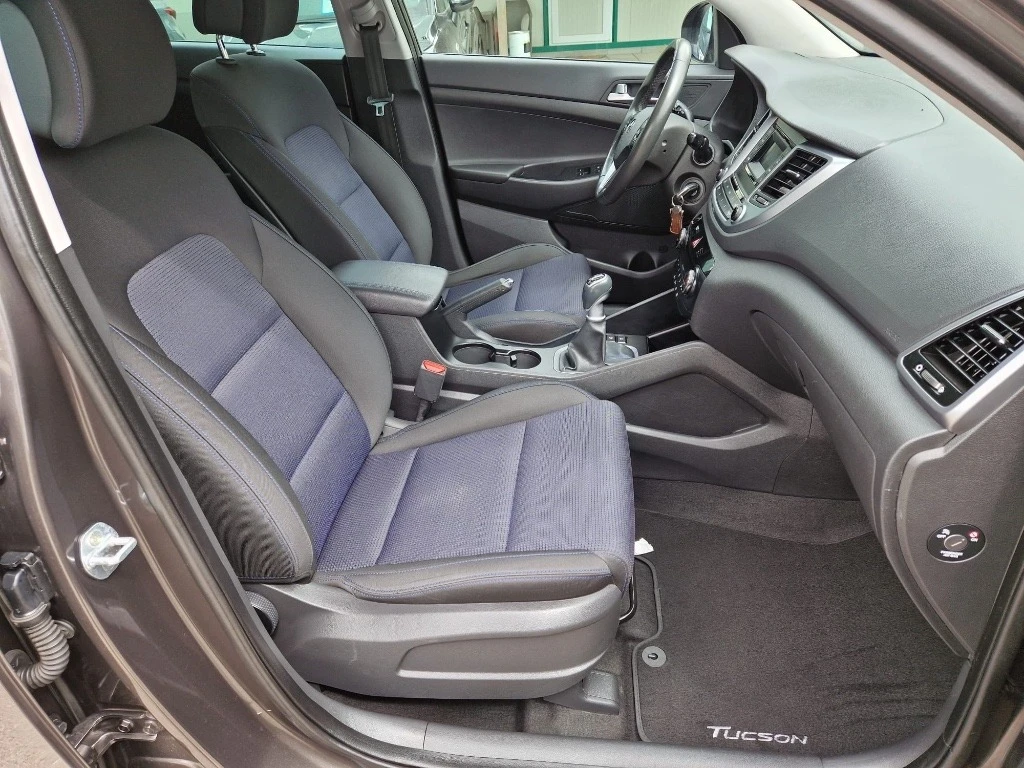 Hyundai Tucson 1.7 CRDI EURO 6B, снимка 11 - Автомобили и джипове - 56148011