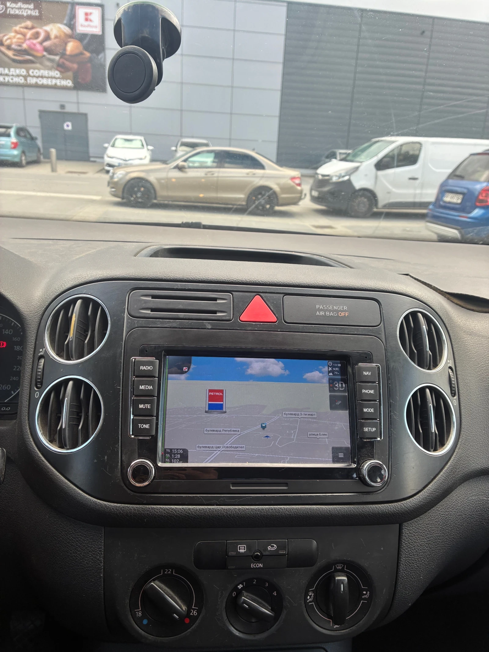 VW Golf Plus, снимка 7 - Автомобили и джипове - 56259901