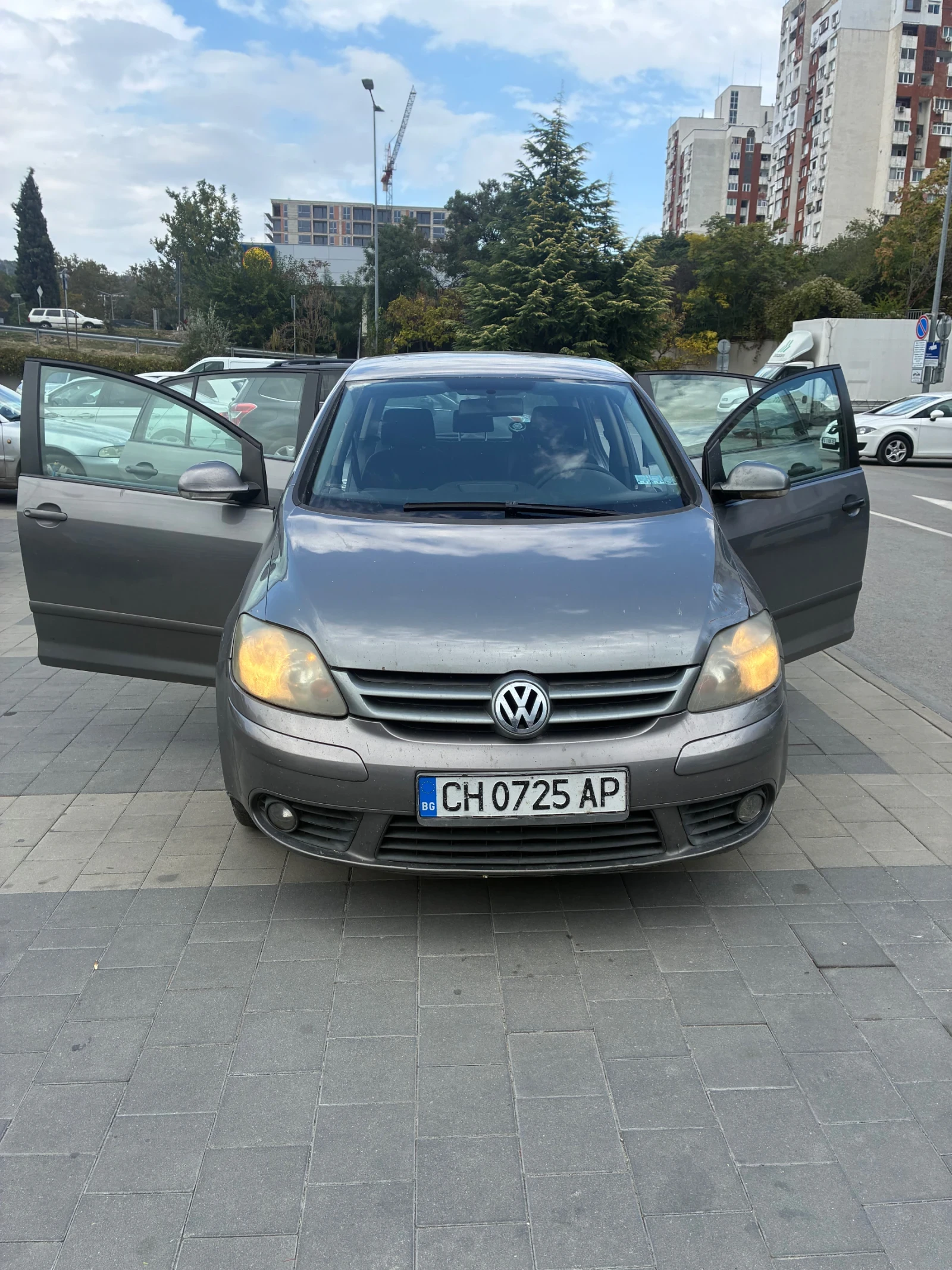 VW Golf Plus, снимка 4 - Автомобили и джипове - 56259901