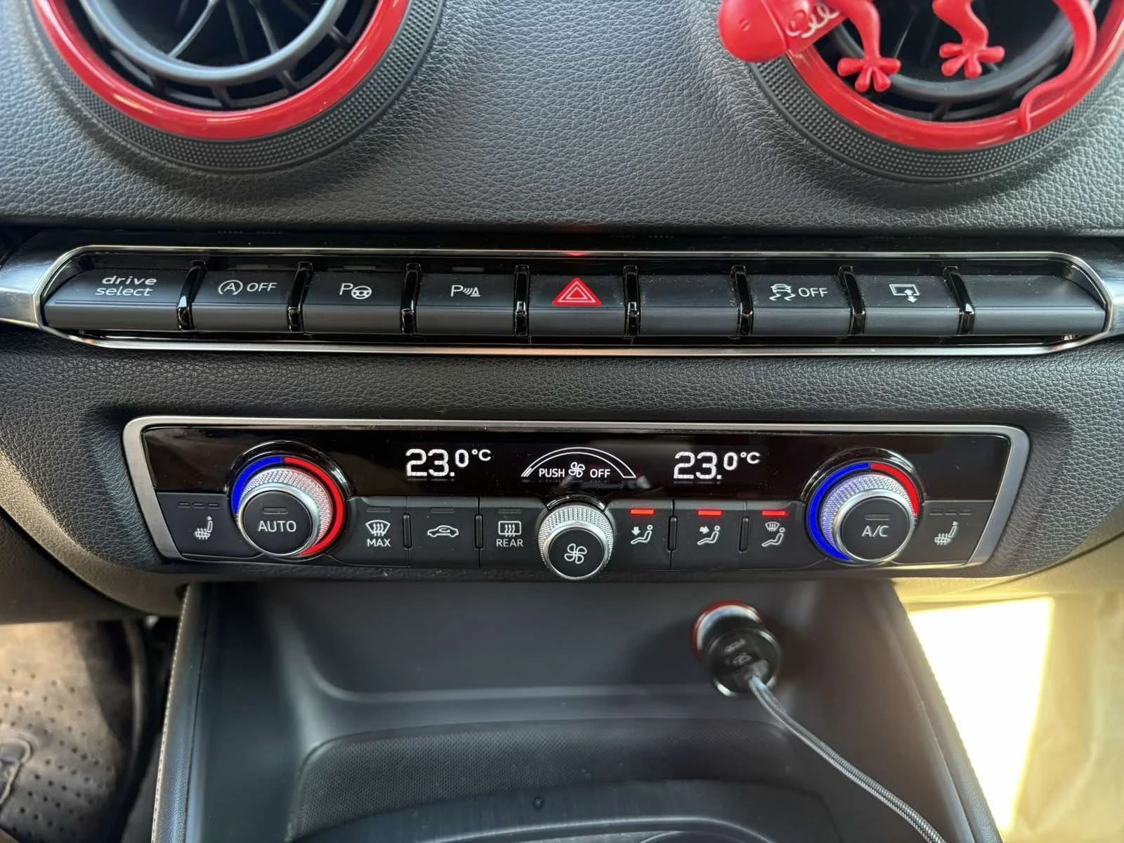 Audi S3 S3 Exclusive Stage 3, снимка 14 - Автомобили и джипове - 56569933