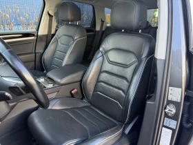 VW Touareg 3.0TDIV6 4х4/DIGITAL/MATRIX/ПОДГРЕВ/DISTRONIC/ПАНО, снимка 7