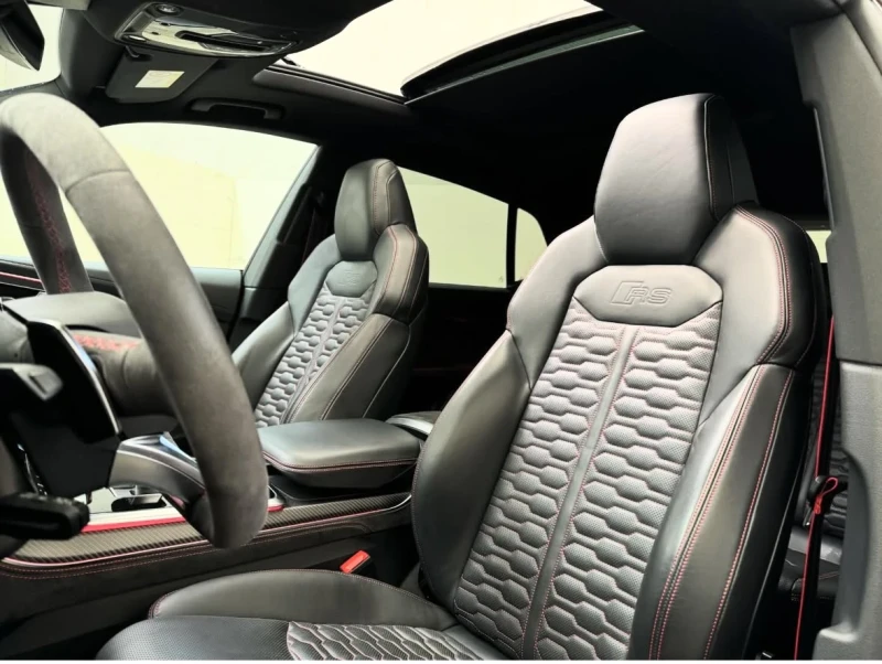 Audi RSQ8 * Bang&Olufsen* PANO* Carbon* RS Exhaust* , снимка 5 - Автомобили и джипове - 52562974