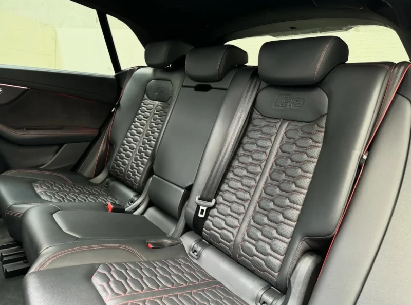 Audi RSQ8 * Bang&Olufsen* PANO* Carbon* RS Exhaust* , снимка 6 - Автомобили и джипове - 52562974