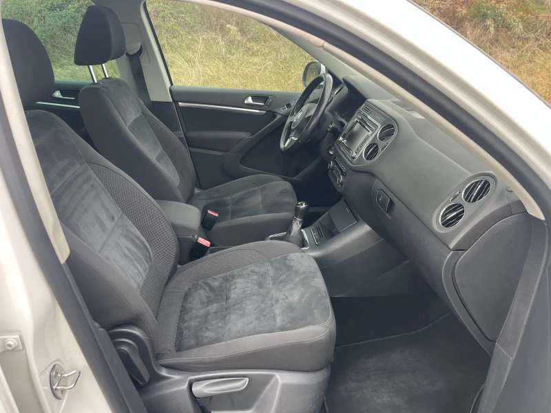 VW Tiguan 2.0 TSI 4motion Sp&Style 180ps. Швейцария, снимка 13 - Автомобили и джипове - 52233175