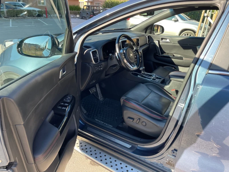 Kia Sportage, снимка 7 - Автомобили и джипове - 52773922