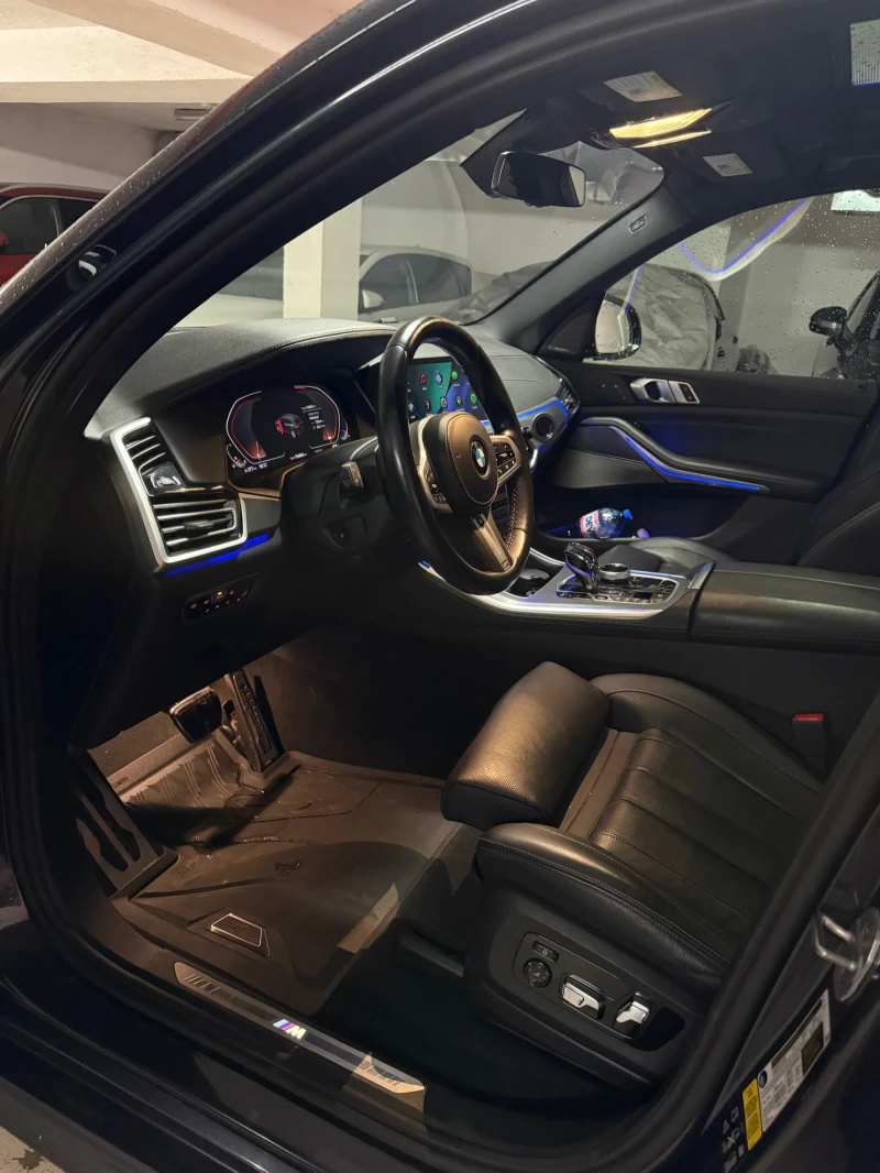 BMW X5 XDrive 40i Pano, Laser, HUD, M-pack, снимка 10 - Автомобили и джипове - 53032941