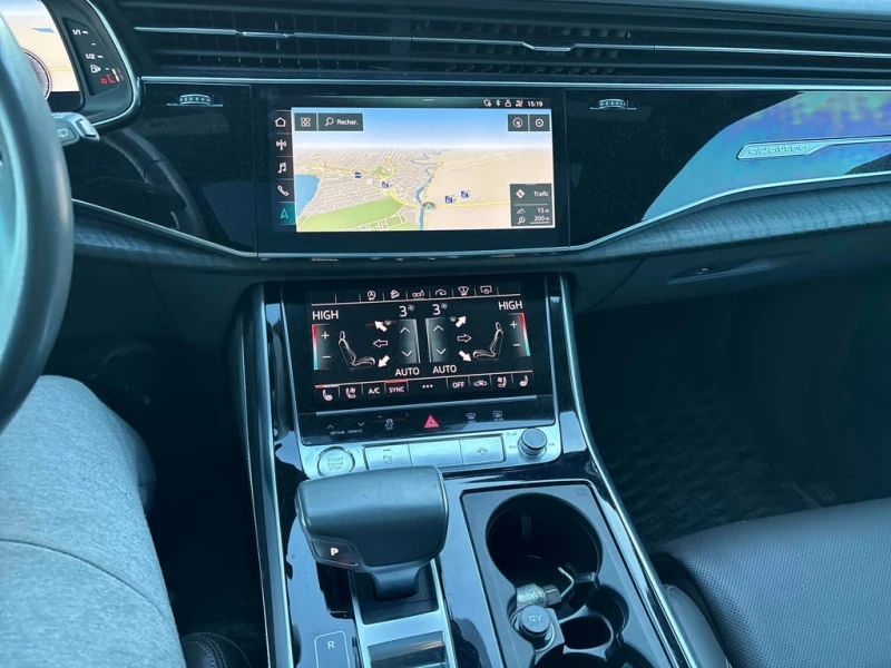 Audi Q8 / Technik / MATRIX / ОБДУХВАНЕ / 360 / CARFAX, снимка 9 - Автомобили и джипове - 53335280