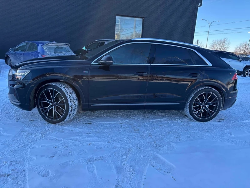 Audi Q8 / Technik / MATRIX / ОБДУХВАНЕ / 360 / CARFAX, снимка 2 - Автомобили и джипове - 53335280