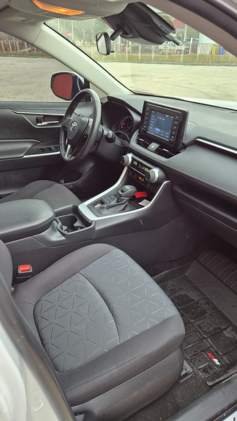 Toyota Rav4 2.5 AWD XLE PREMIUM, снимка 6 - Автомобили и джипове - 53445005