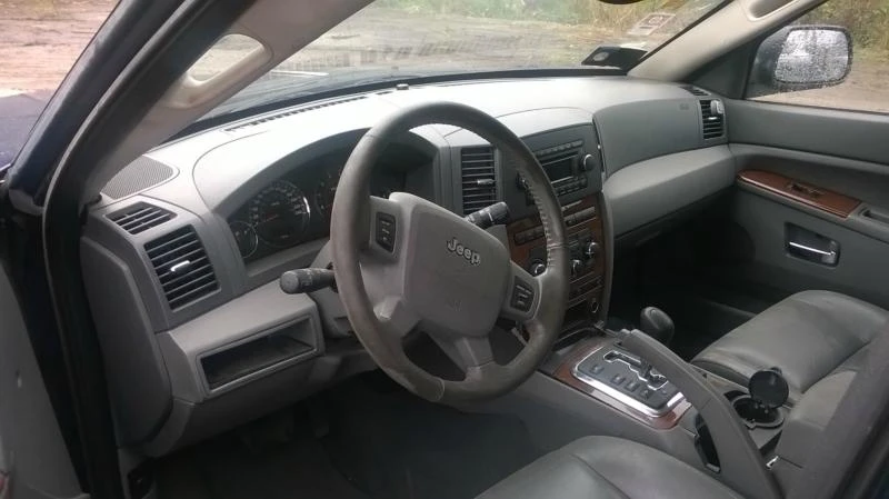 Jeep Grand cherokee 3.0d, снимка 6 - Автомобили и джипове - 47744556