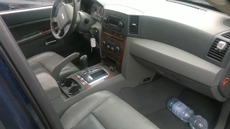 Jeep Grand cherokee 3.0d, снимка 7 - Автомобили и джипове - 47744556