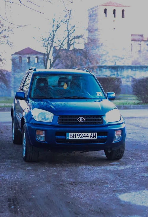 Toyota Rav4 2.0 16V 4WD, снимка 1 - Автомобили и джипове - 48545637