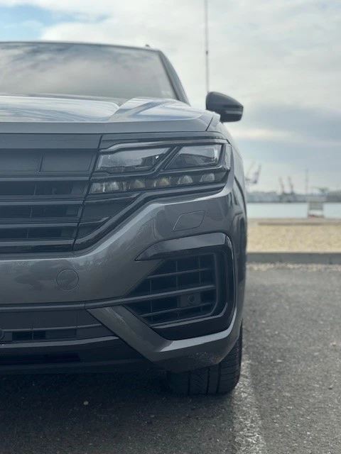 VW Touareg R-line/Digital Cockpit/, снимка 4 - Автомобили и джипове - 53153079