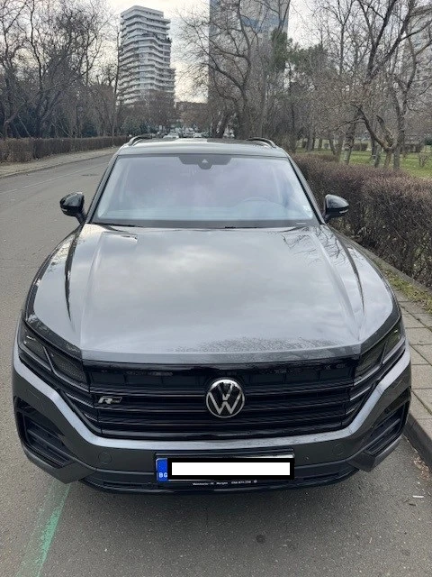 VW Touareg R-line/Digital Cockpit/, снимка 2 - Автомобили и джипове - 53153079