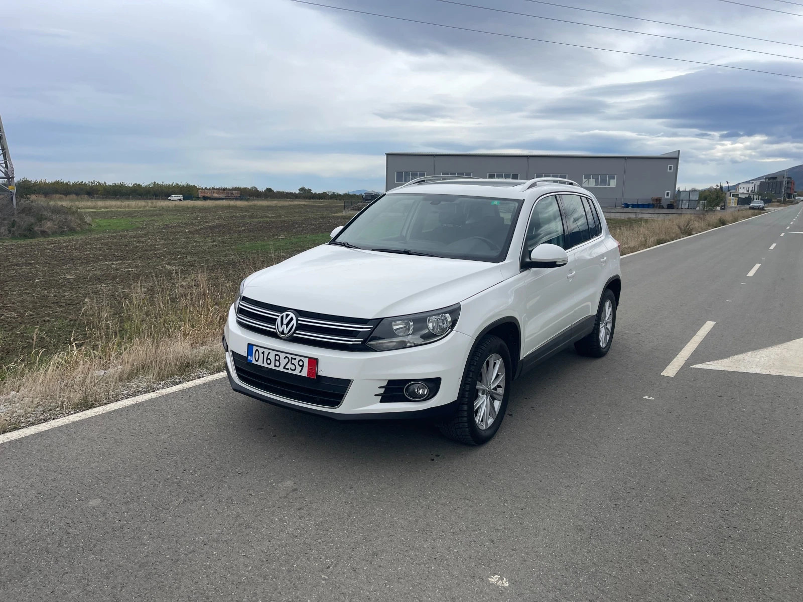 VW Tiguan 2.0 TSI 4motion Sp&Style 180ps. Швейцария, снимка 1