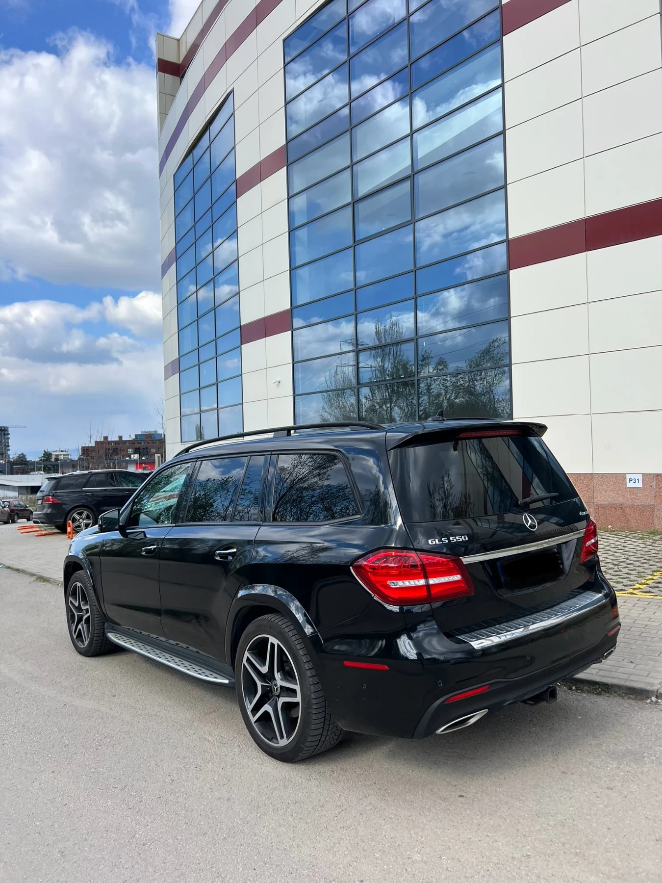 Mercedes-Benz GLS 500 Designo - изображение 7