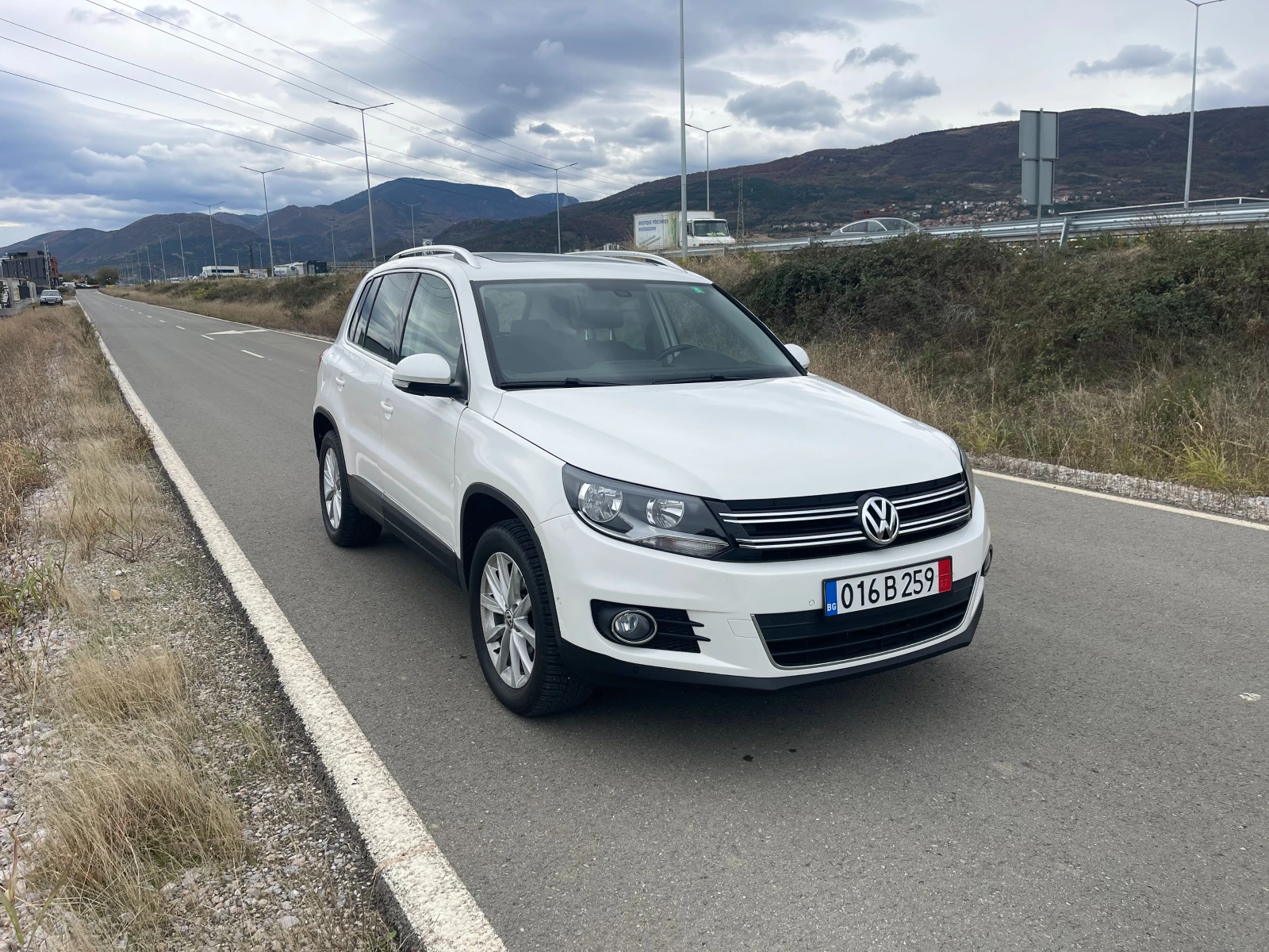 VW Tiguan 2.0 TSI 4motion Sp&Style 180ps. Швейцария - изображение 3