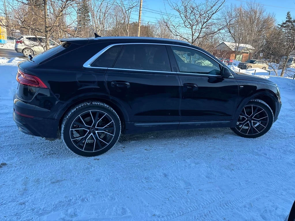 Audi Q8 / Technik / MATRIX / ОБДУХВАНЕ / 360 / CARFAX - изображение 3