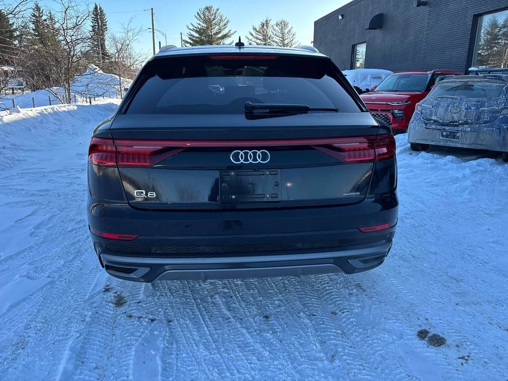 Audi Q8 / Technik / MATRIX / ОБДУХВАНЕ / 360 / CARFAX - изображение 4